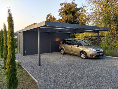 Carport met berging